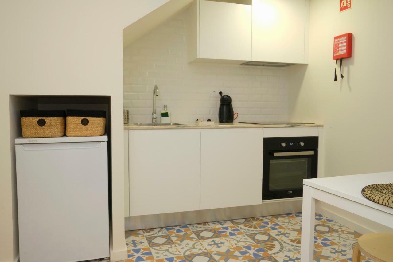 Oporto Wall Apartments Bagian luar foto