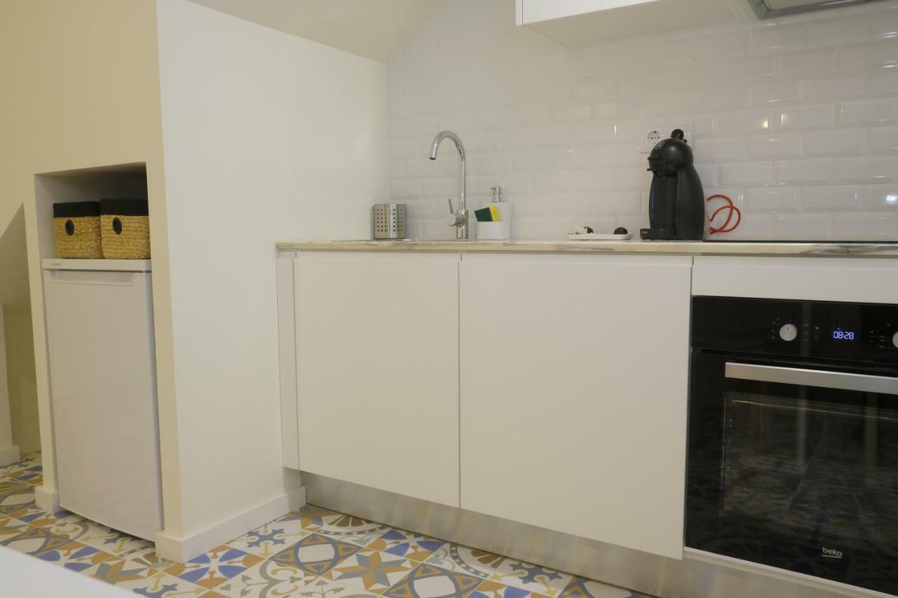 Oporto Wall Apartments Bagian luar foto