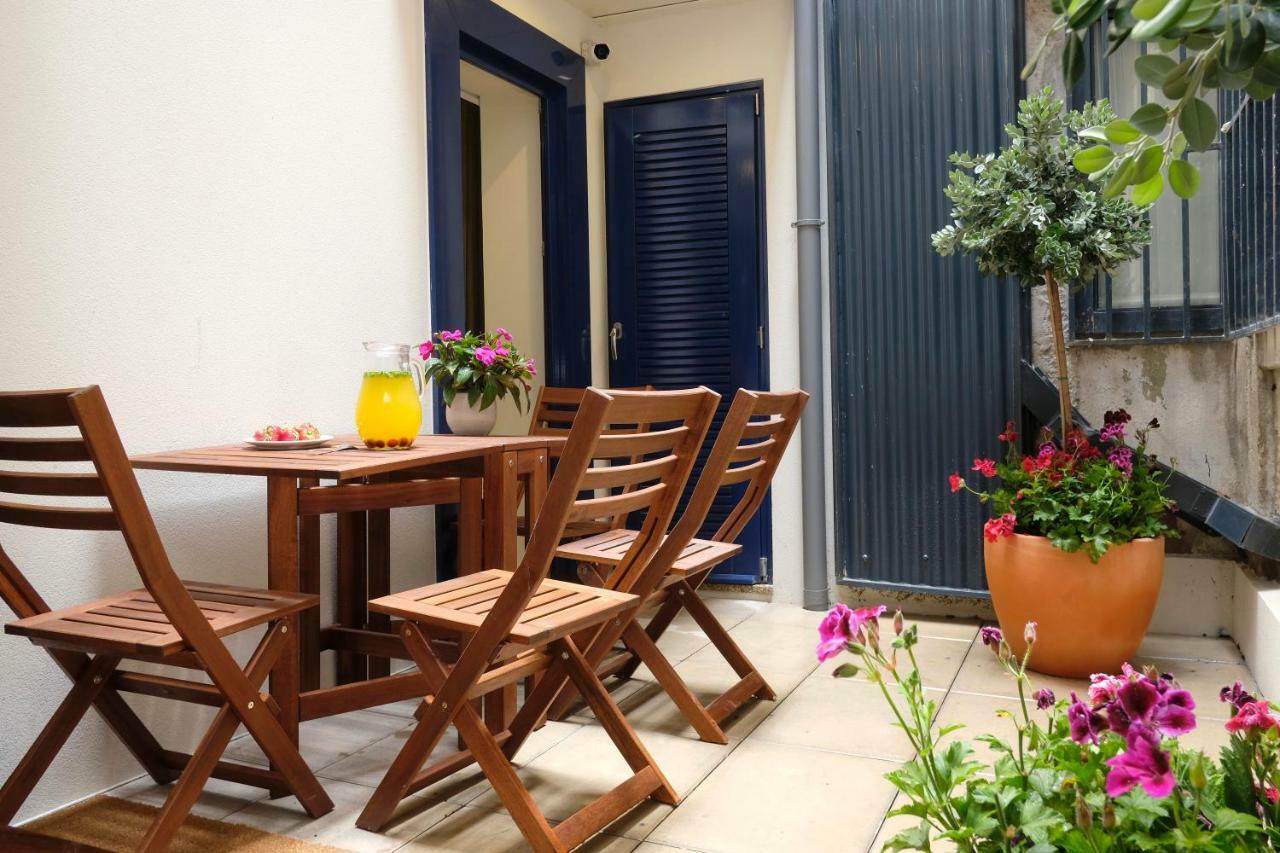 Oporto Wall Apartments Bagian luar foto